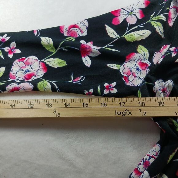 J.Jill Weaver Collection Women's Medium  Midi. Black Floral. Long Sleeve........ - Picture 3 of 6